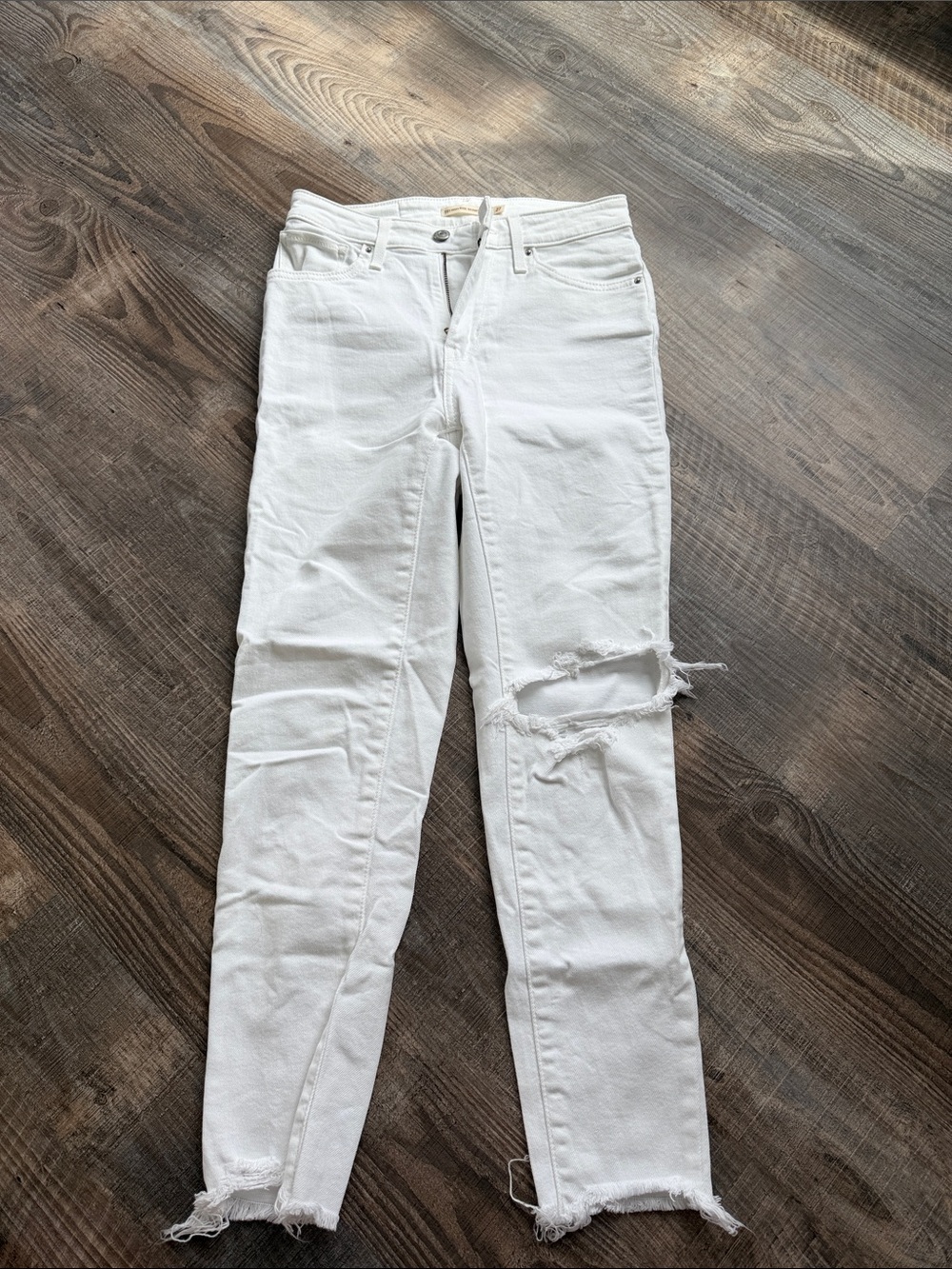 Levi's White Skinny Distressed High-Rise Jeans